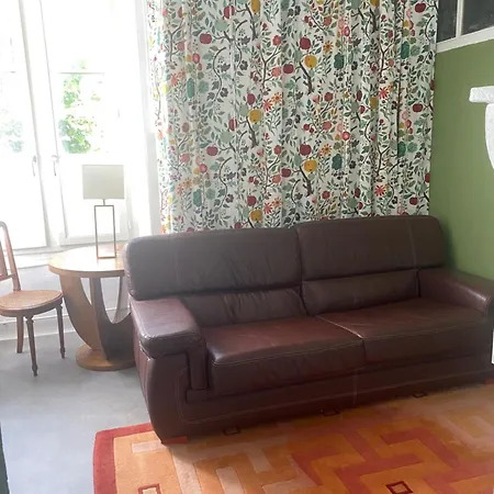 Гостевой дом Domaine De La Jordanne - Saint-Cirgues-de-Jordanne