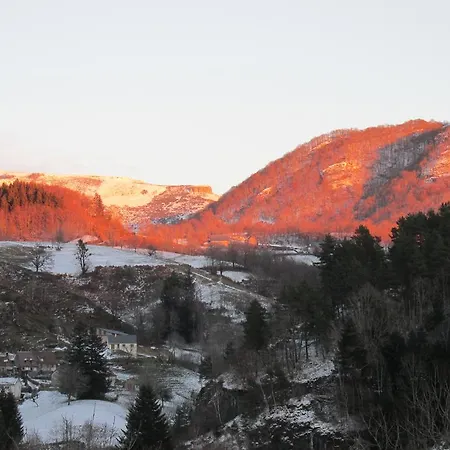 Domaine De La Jordanne - * Saint-Cirgues-de-Jordanne