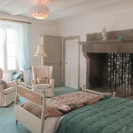 Гостевой дом Domaine De La Jordanne - Saint-Cirgues-de-Jordanne