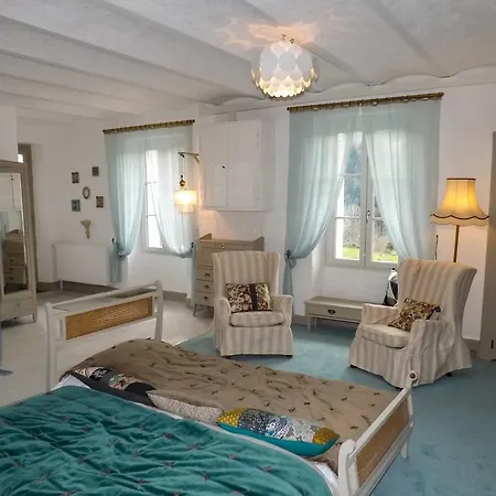 Konukevi Domaine De La Jordanne - *