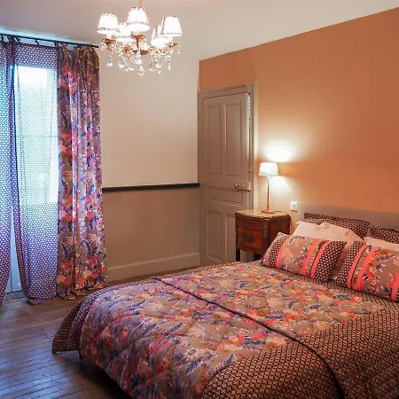 Гостевой дом Domaine De La Jordanne - Saint-Cirgues-de-Jordanne