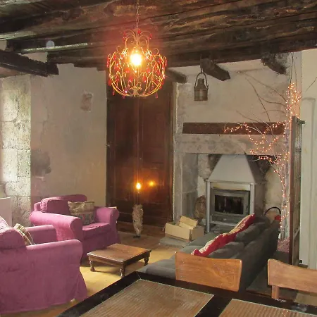 Гостевой дом Domaine De La Jordanne - Saint-Cirgues-de-Jordanne